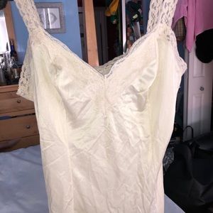 Super cute lace and silk y2k top